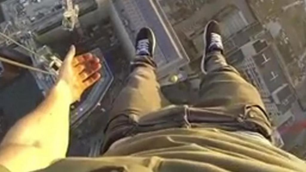 The dangerous art of the selfie