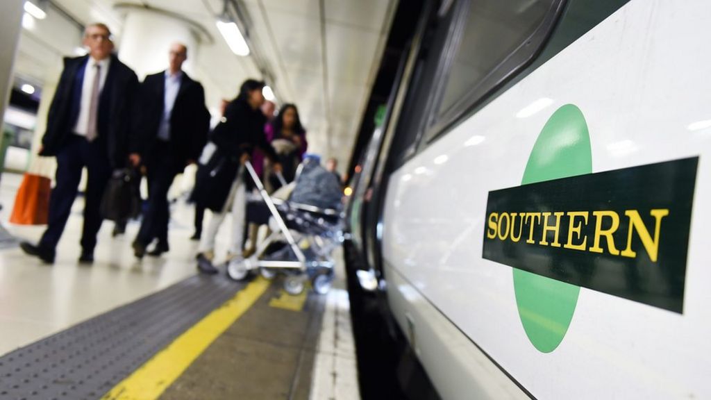 Southern rail strike: Rail unions urged to stop 'pointless action'