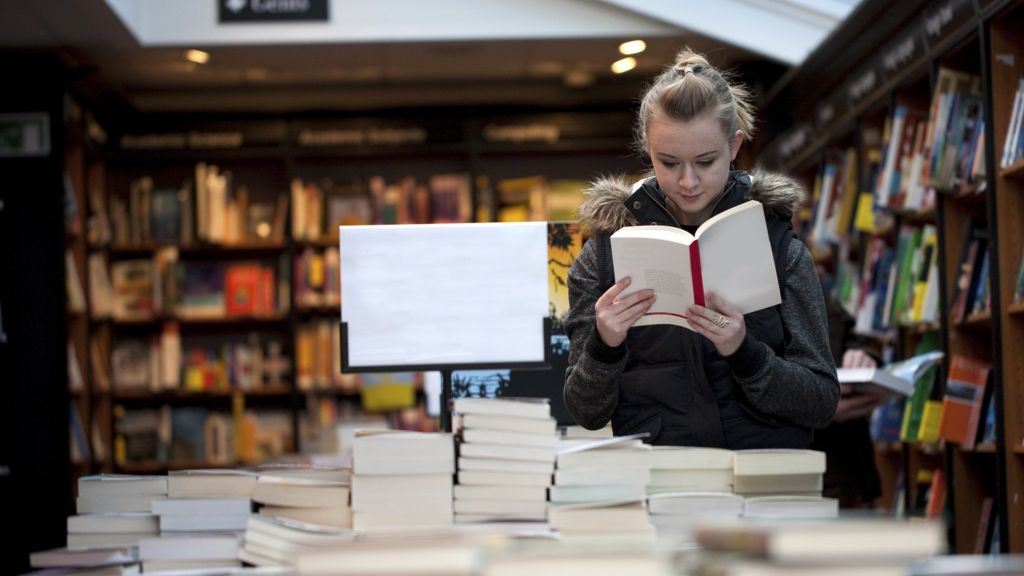 Opening the books on Christmas sales