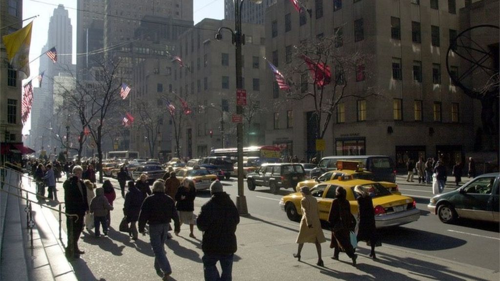 US creates 215,000 jobs in March