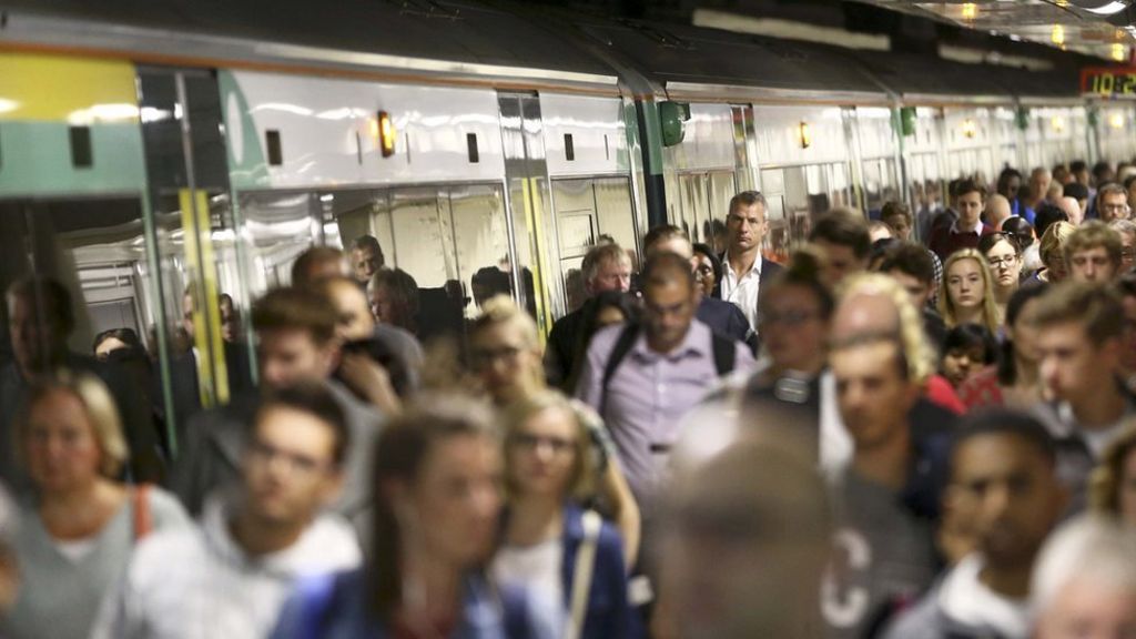 Southern rail strike: Workers and passengers plan protests
