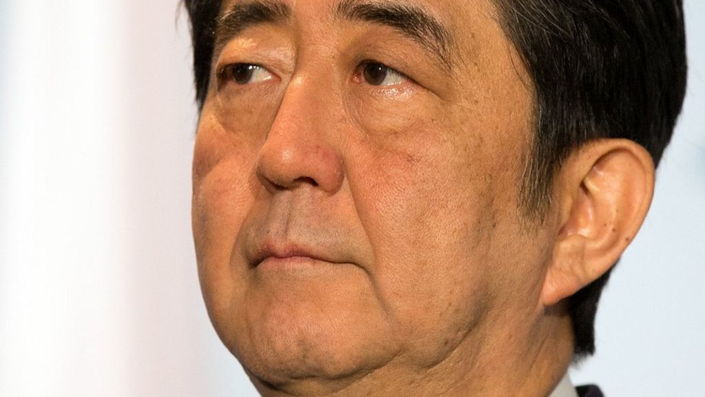 Japan PM Shinzo Abe to deliver closely watched WW2 statement - BBC News