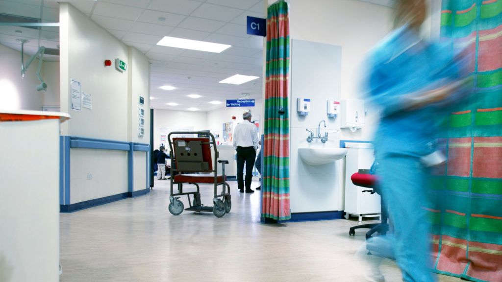 Seven day NHS pledge faces 'staff shortages'