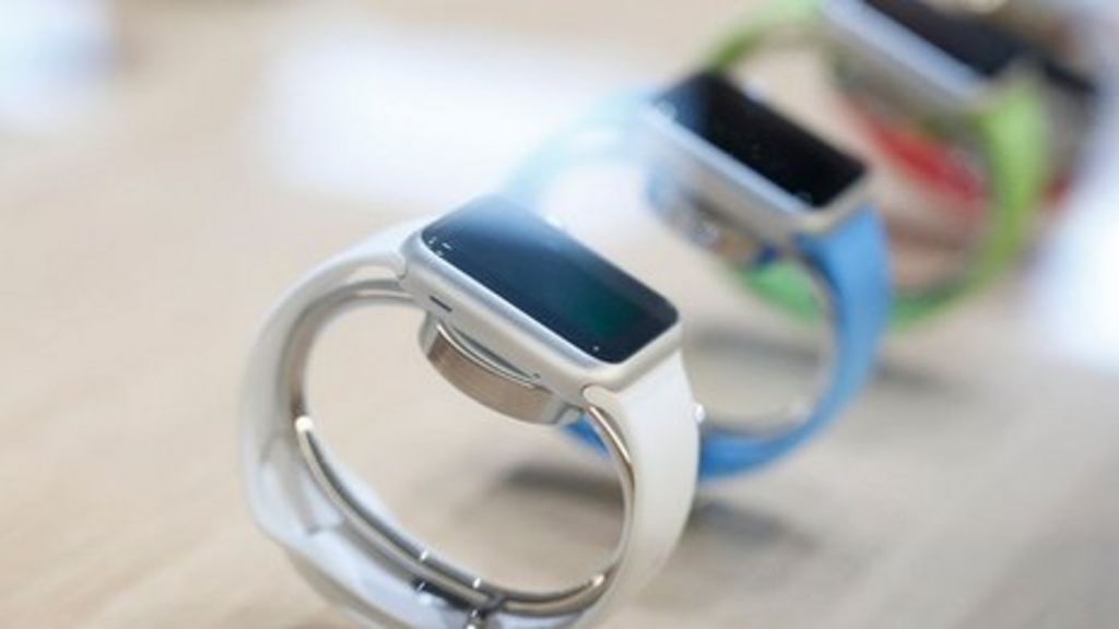 Smartwatch sales show sharp decline, report finds