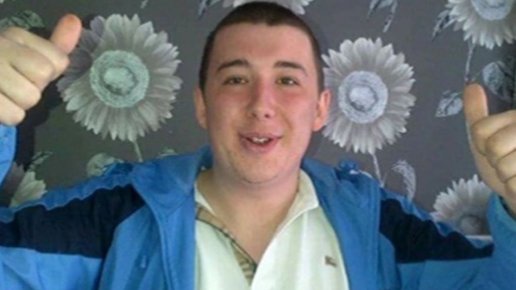 Lee Irving 'exploited', mother tells murder trial