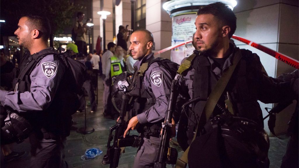 Four killed in Tel Aviv shooting