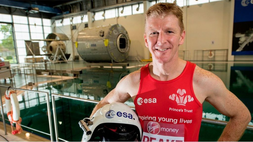 Peake 'runs' London Marathon in space