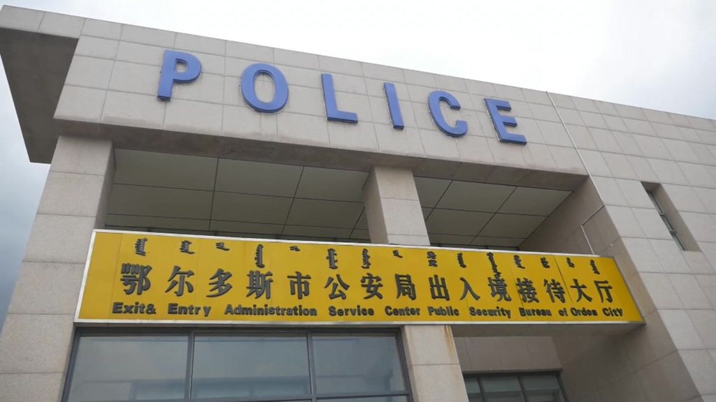 Britons home after China detention