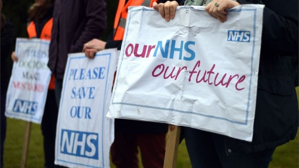 Junior doctors call off five-day strikes over contracts