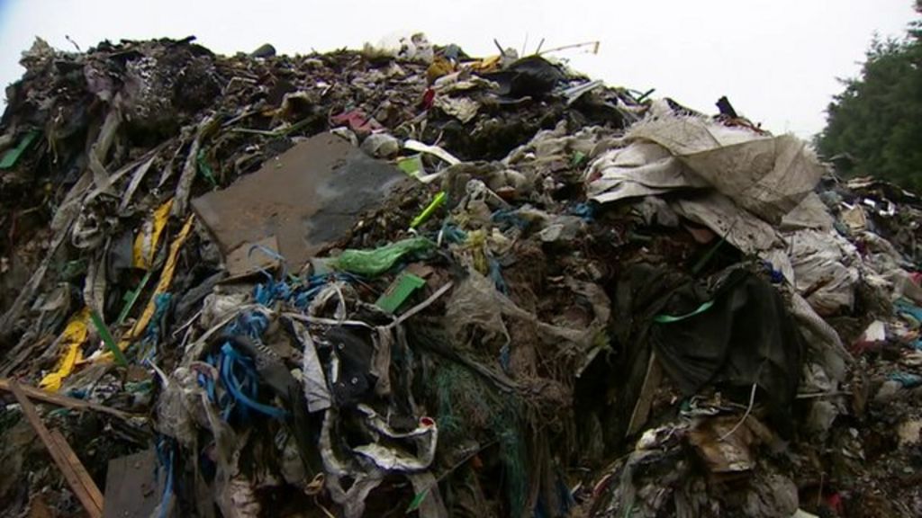 VIDEO: How do you clear a huge abandoned tip?