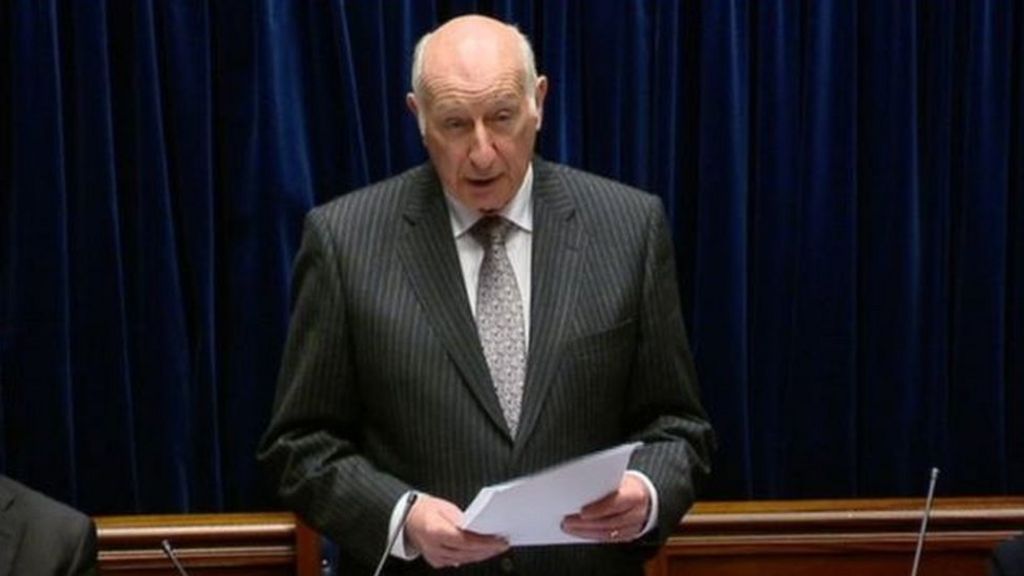 Robin Newton: Assembly speaker to face 'no confidence' motion