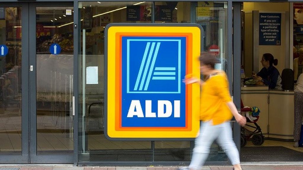 Aldi to launch online sales in UK