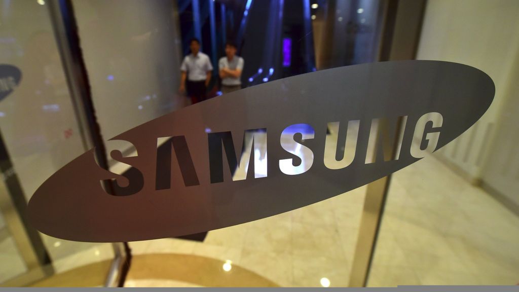 Samsung shares fall after it sues Huawei over patents