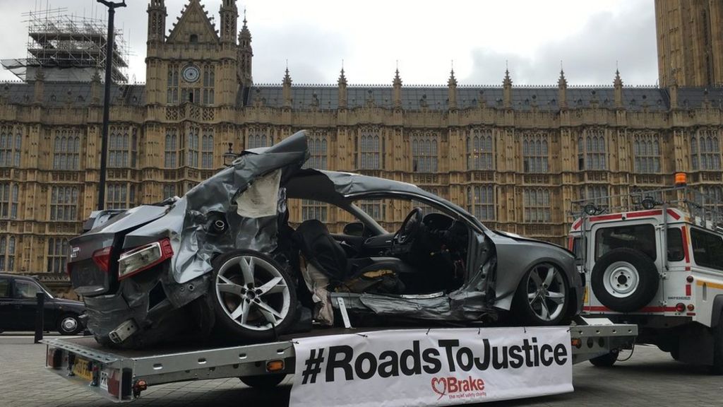 Dead driver's car displayed outside Parliament
