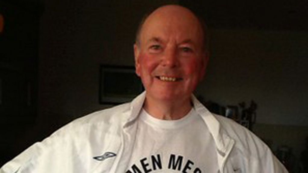 Ex-coach 'Kit' Carson bailed in historical abuse probe