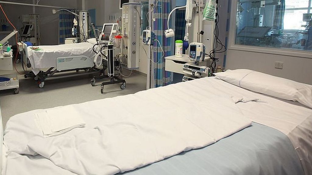 Mother jailed for faking children's illness in benefits scam