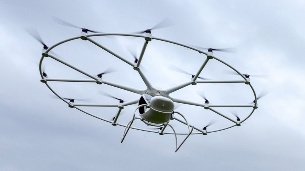 VIDEO: Is this the world's safest helicopter?