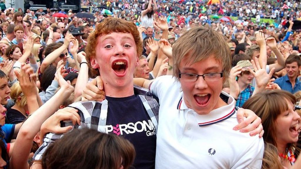 Nottingham's Splendour: Big crowd expected at Wollaton Park - BBC News
