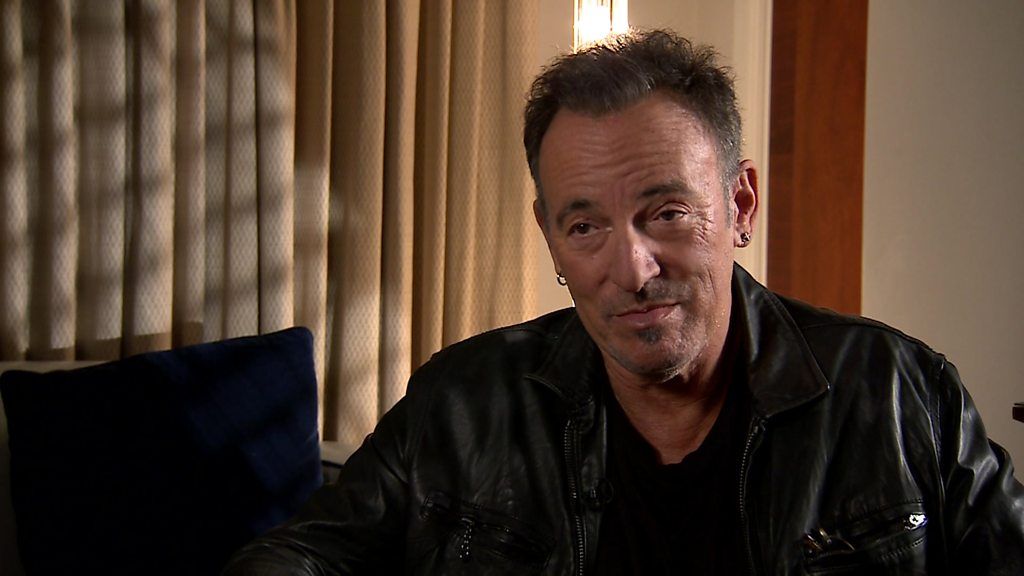 Bruce Springsteen: 'Trump is a conman'