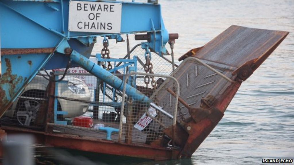 Accident closes Isle of Wight ferry