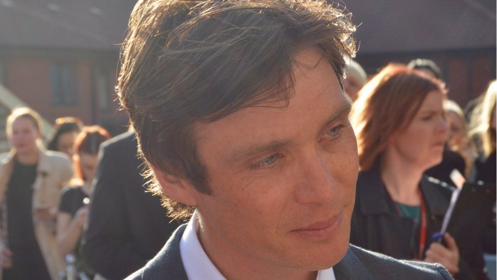 Peaky Blinders star Cillian Murphy says Brummie accent 'sexy' - BBC News