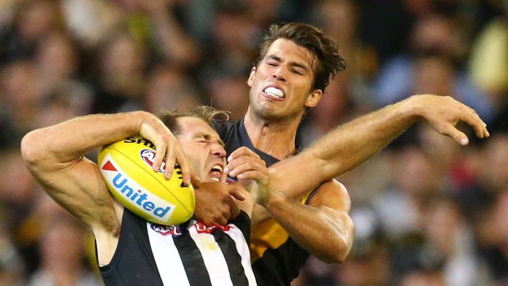 Anti-mosque banner at game condemned
