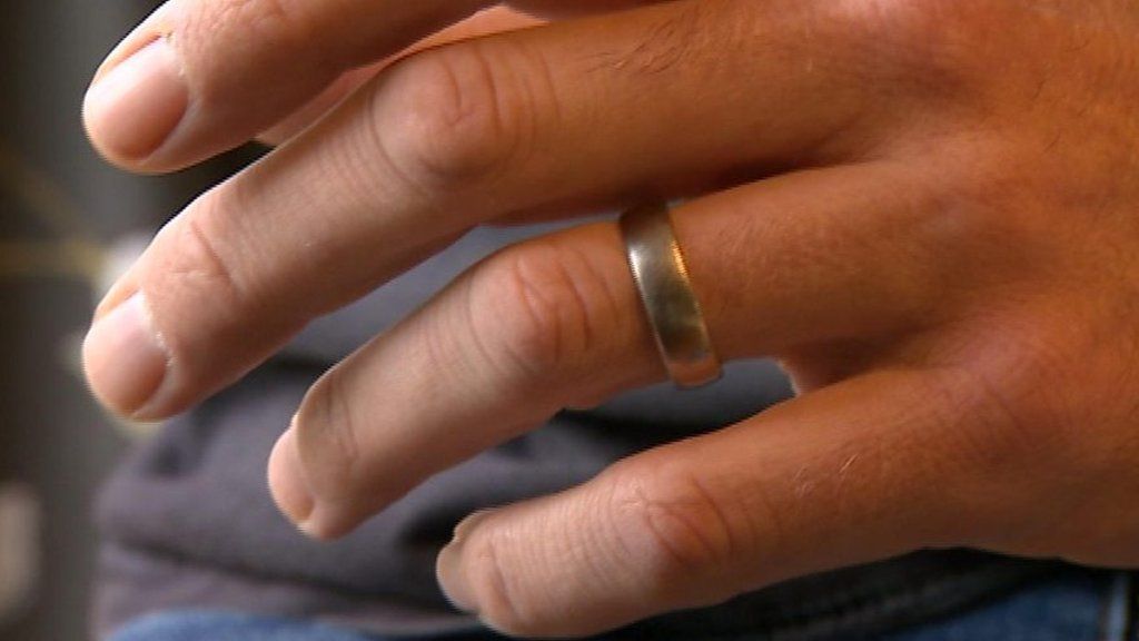 Metal detectors find man's lost wedding ring in lake