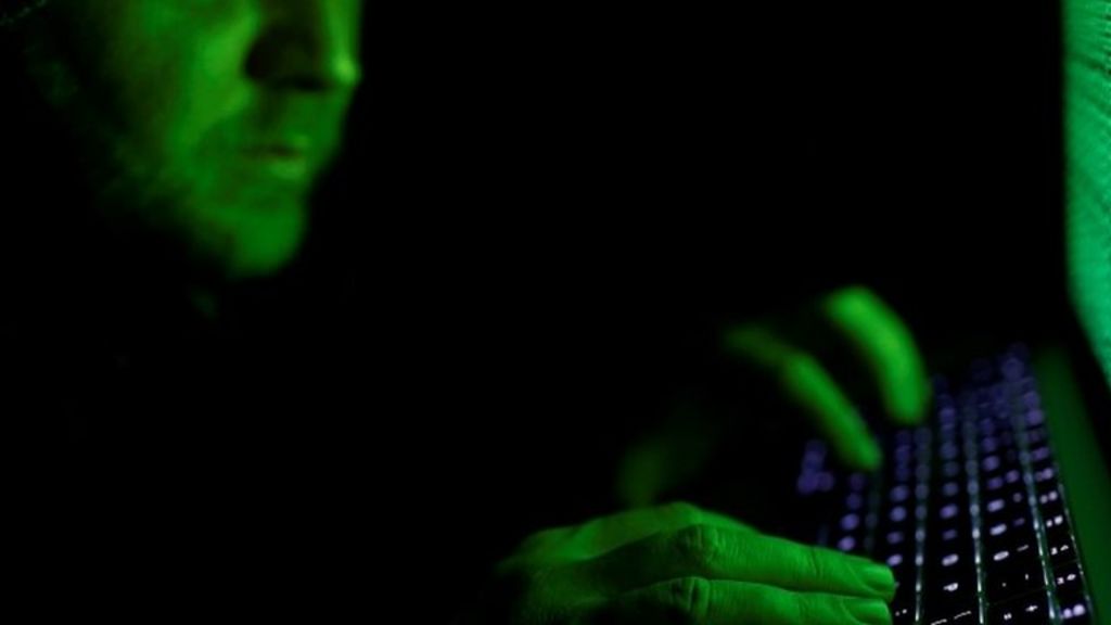 Jewish and Muslim women MPs 'face most abuse'