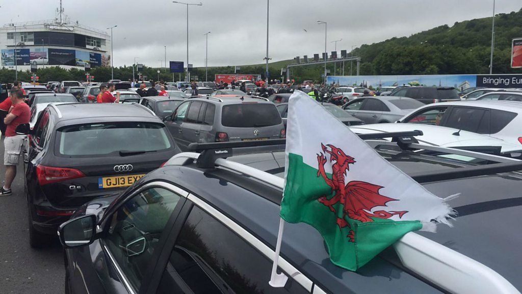 Cerys Matthews at Eurotunnel terminal: 'Fans heartbroken'