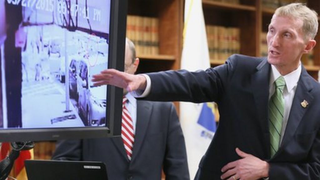 Slow-motion replays can distort criminal responsibility