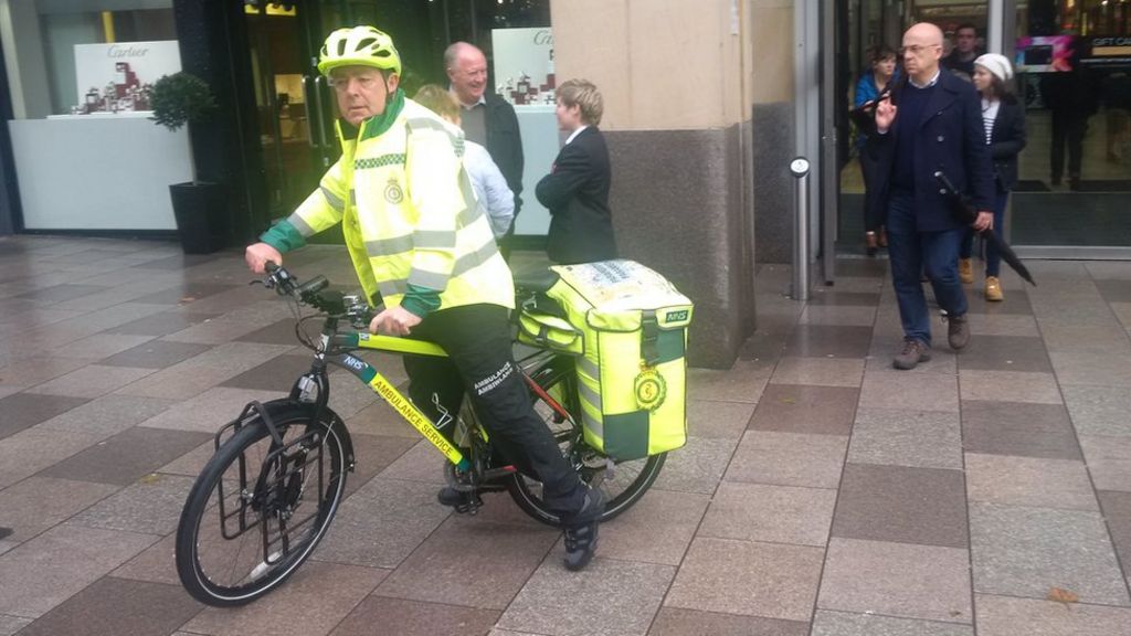 Paramedics use bikes for Cardiff city centre callouts