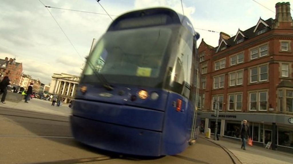 Nottingham-to-Derby tram link backed by councils