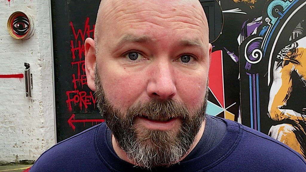 'Cold-call your heroes'