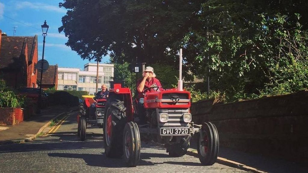 Tractor parade in Coventry marks 70th anniversary of Massey - BBC - BBC News