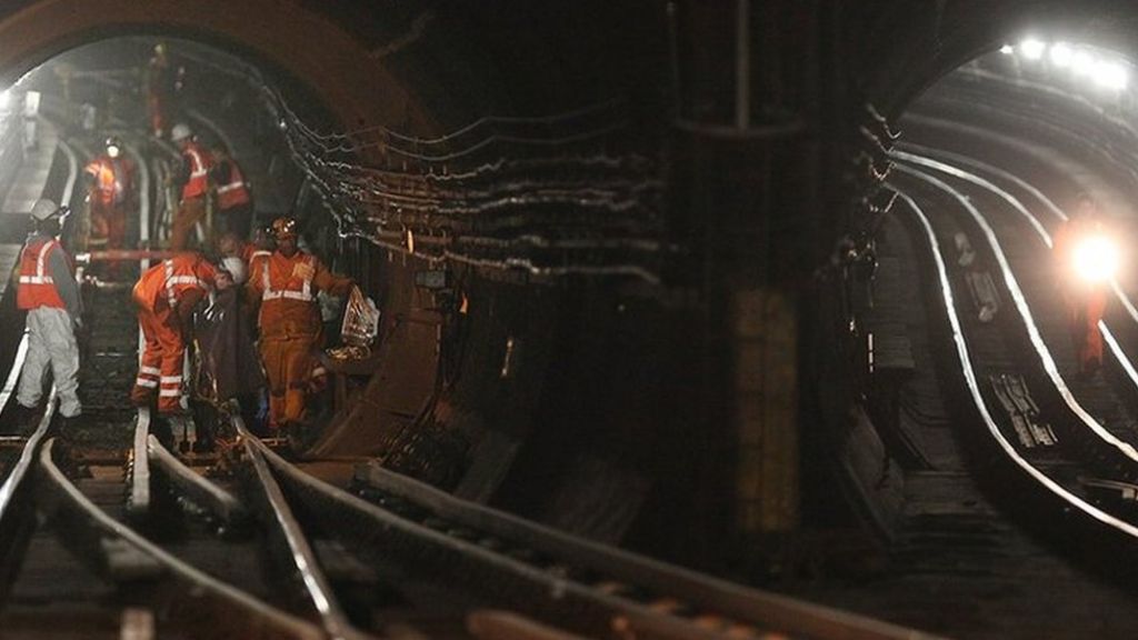 'Scandal' of £886m Tube upgrade delays