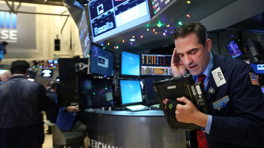 US stock markets fall on jobs data