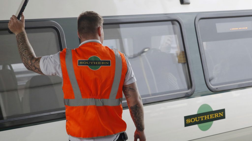 Aslef says Southern owners should 'prop up' loss making parts