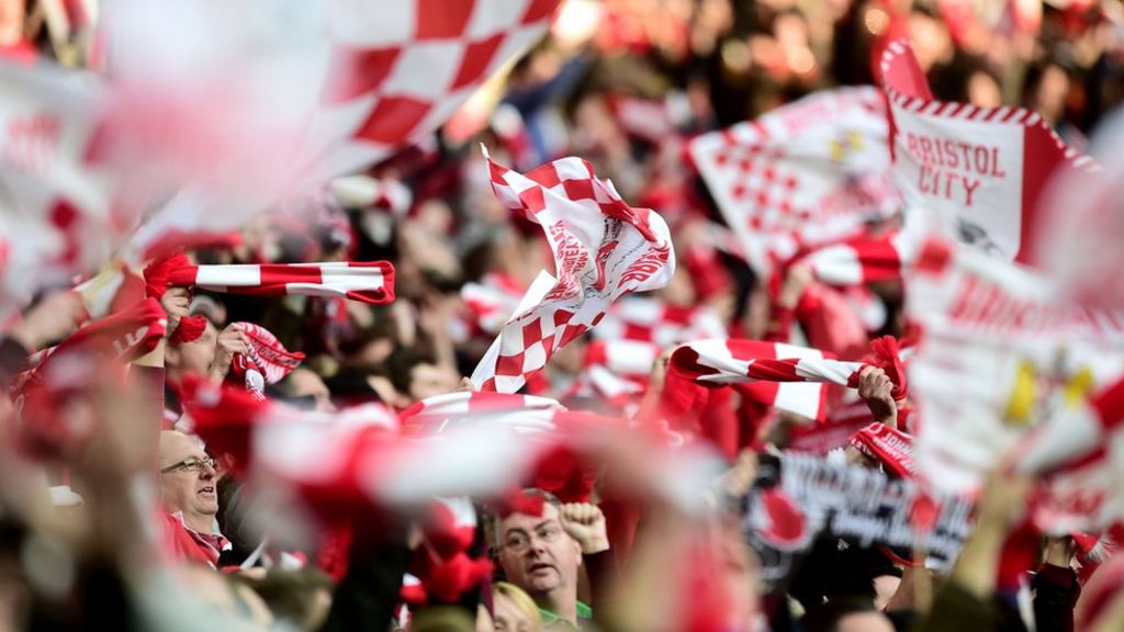 Bristol City football fans to sue West Midlands Police for 'false imprisonment'