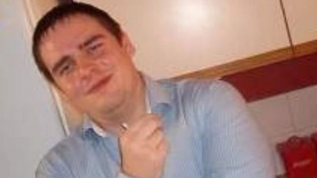 Police apology over decomposed body