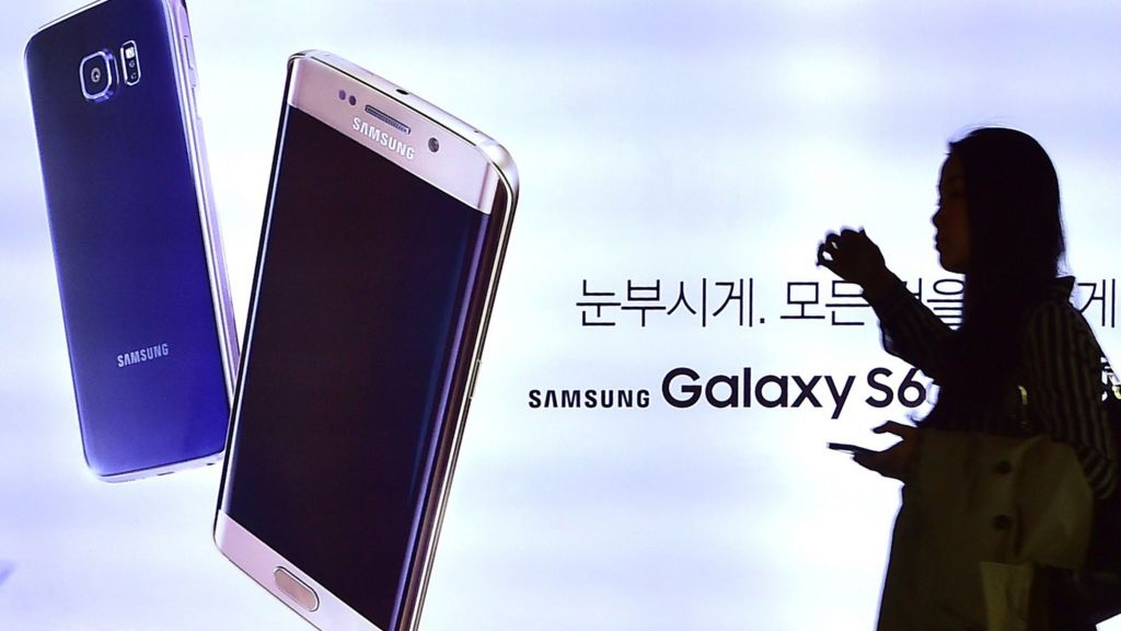 Samsung suffers 8% profit drop