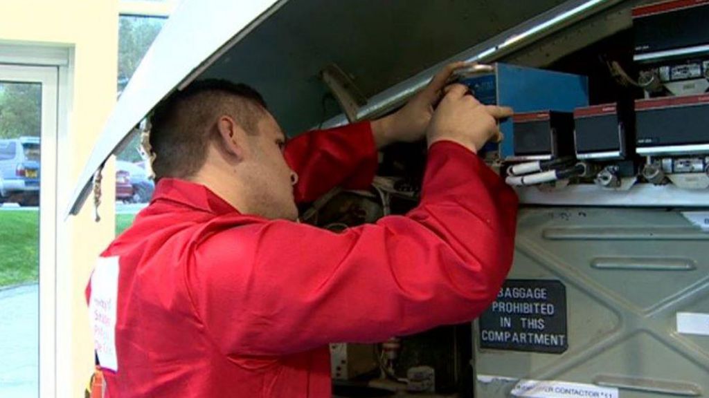 BA chairman opens £3.3m hangar for aerospace degree