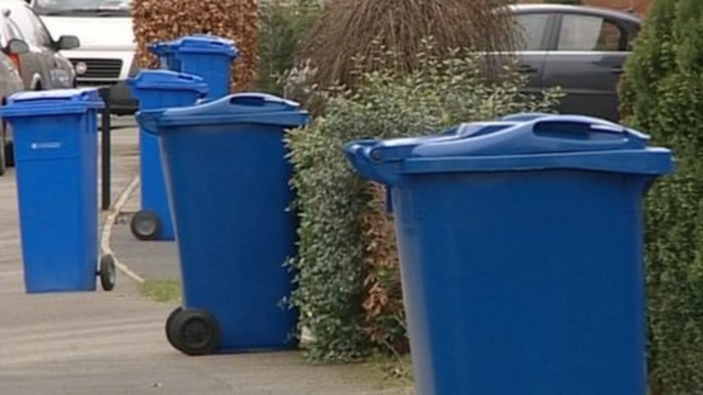 East Yorkshire to trial fortnightly bin collections BBC News