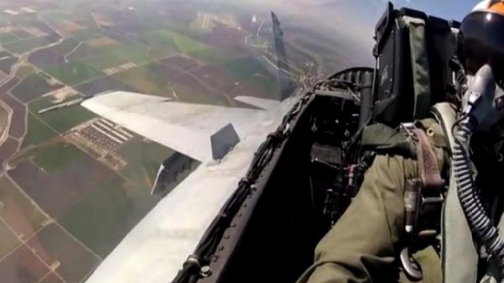 Royal Navy pilot on doing US 'Top Gun' training BBC News