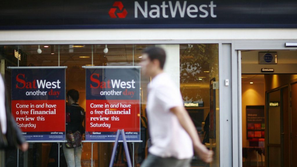 NatWest Branches Open Early To Deal With Glitch BBC News