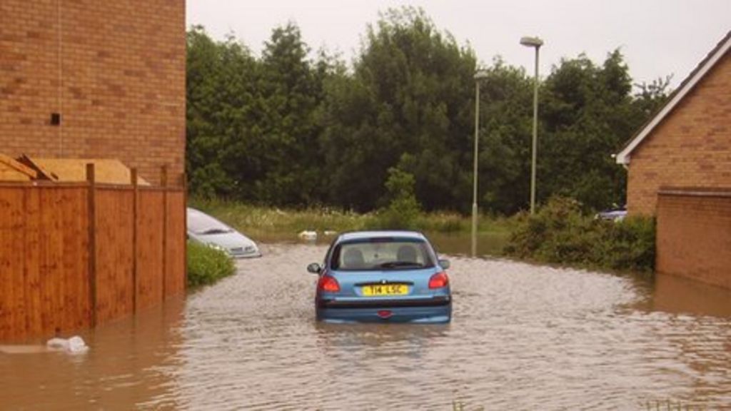 Flood Victim Recalls 2007 Crisis In Gloucestershire Bbc News 