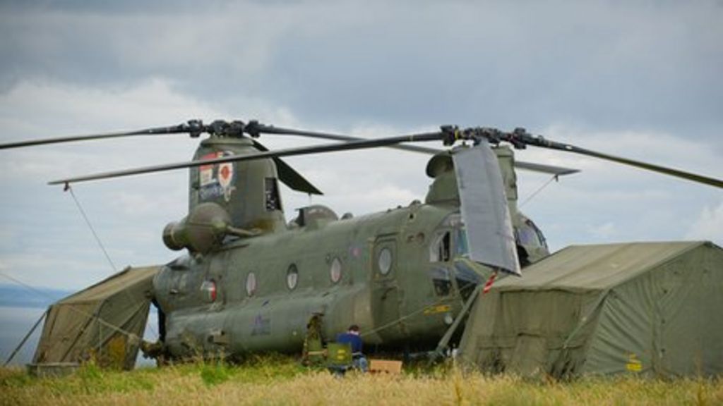 RAF Chinook helicopter emergency landing near Saundersfoot BBC News