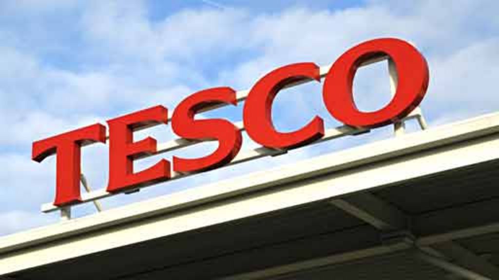 Abingdon Tesco worker falls through ceiling BBC News