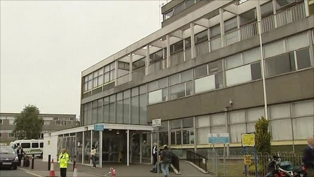 ulster-hospital-dundonald-postpones-30-operations-a-week-bbc-news