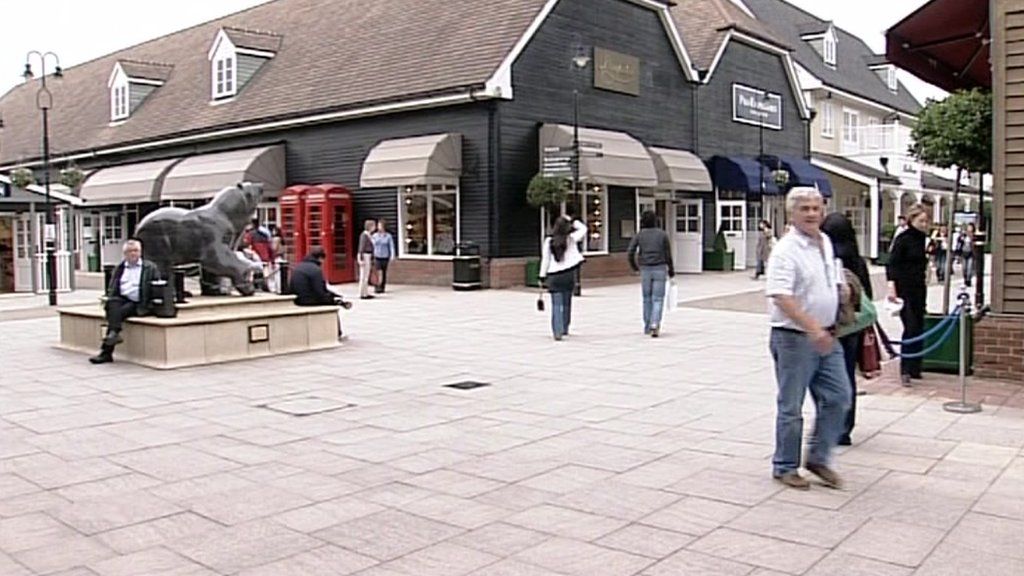 Bicester Village to expand by a quarter BBC News