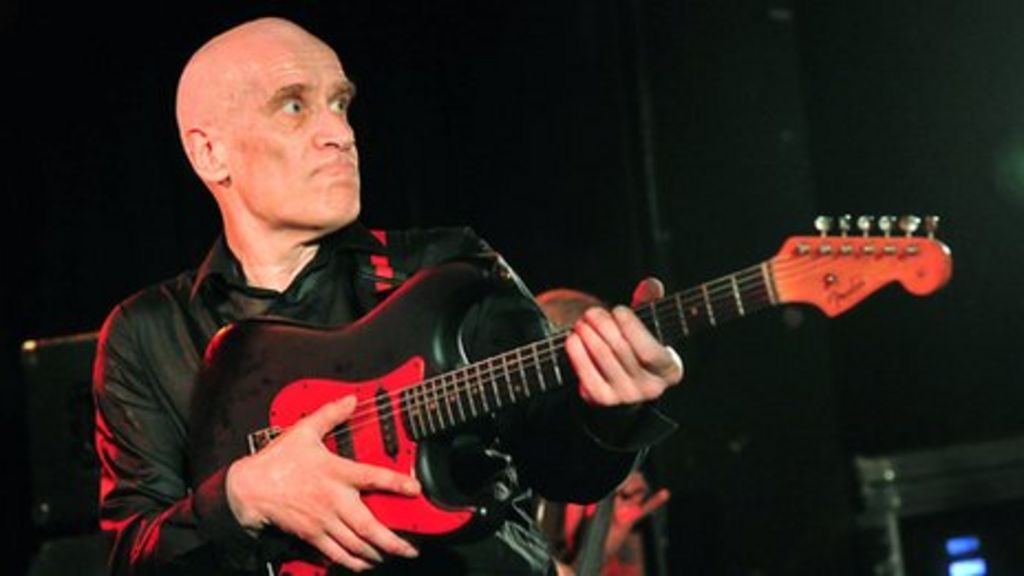 Dr Feelgood guitarist Wilko Johnson diagnosed with cancer BBC News